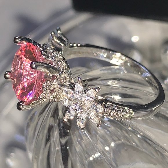 silver ring pink stone & cz flowers - Picture 4 of 10